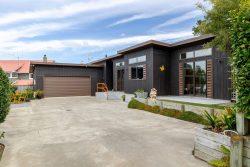 14A Highfield Road, Feilding, Manawatu, Manawatu / Whanganui, 4702, New Zealand
