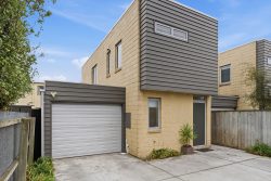 8B Burdale Street, Riccarton, Christchurch City, Canterbury, 8011, New Zealand