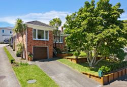 7 Bromley Place, Glen Innes, Auckland, 1072, New Zealand