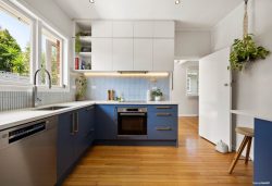 7 Bromley Place, Glen Innes, Auckland, 1072, New Zealand