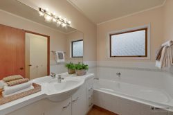 45C Robinson Road, Coatesville, Rodney, Auckland, 0792, New Zealand