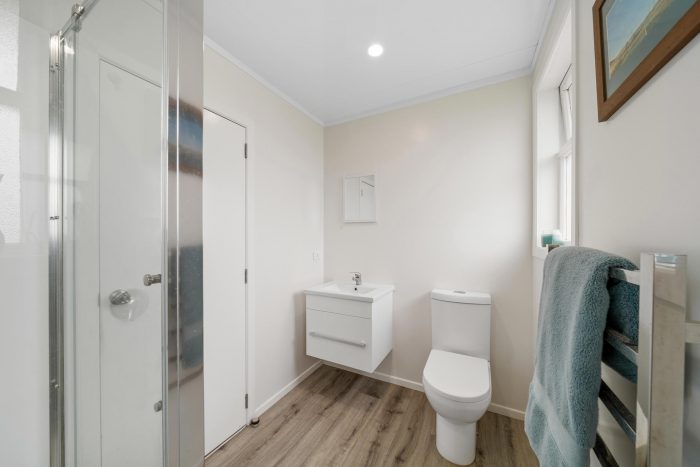 17 Caduceus Place, Ascot Park, Porirua, Wellington, 5024, New Zealand