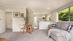 1/10 Denver Grove, Totara Park, Upper Hutt, Wellington, 5018, New Zealand