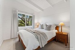 25 Esme Grove, Omaha, Rodney, Auckland, 0986, New Zealand
