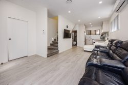 5/97 Great South Road, Manurewa, Manukau City, Auckland, 2102, New Zealand