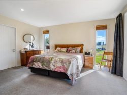 33 Longwood Drive, Winton, Southland, 9720, New Zealand