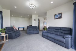 55 Royal Oak Drive, Kelvin Grove, Palmerston North, Manawatu / Whanganui, 4414, New Zealand
