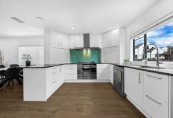 7 Paloma Court, Hill Park, Manukau City, Auckland, 2102, New Zealand