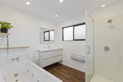 23 Peace Avenue, Moturoa, New Plymouth, Taranaki, 4310, New Zealand