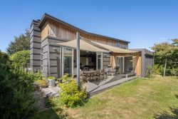 8 Pebble Lane, Wanaka, Otago, 9305, New Zealand