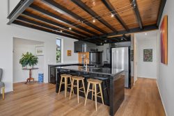 8 Pebble Lane, Wanaka, Otago, 9305, New Zealand