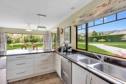 27 Pohutukawa Drive, Levin, Horowhenua, Manawatu / Whanganui, 5571, New Zealand