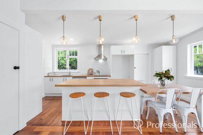 2/6 Pohutukawa Street, Woburn, Lower Hutt, Wellington, 5010, New Zealand