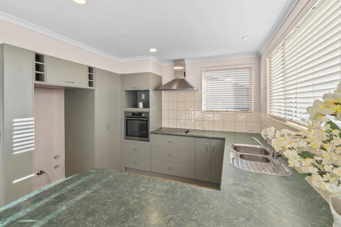 6 Richard Halse Drive, The Gardens, Manukau City, Auckland, 2105, New Zealand