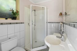 6 Richard Halse Drive, The Gardens, Manukau City, Auckland, 2105, New Zealand