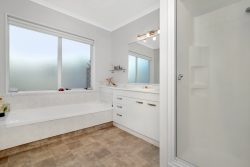 56 Sapphire Drive, Hairini, Tauranga, Bay Of Plenty, 3112, New Zealand