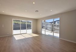 4 Silverhill Lane, Millwater, Rodney, Auckland, 0992, New Zealand