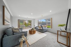 50 Te Puia Drive, Aotea, Porirua, Wellington, 5024, New Zealand