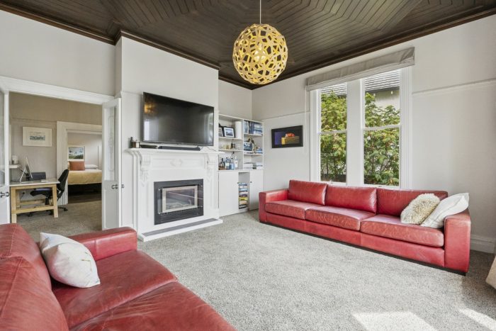 153 Victoria Road, Saint Clair, Dunedin, Otago, 9012, New Zealand
