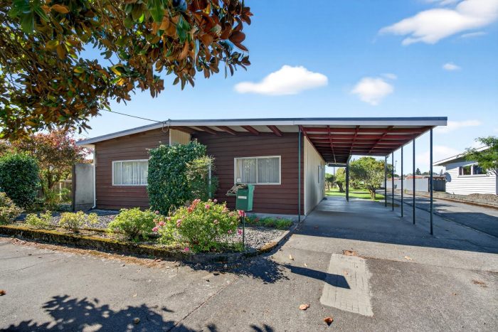30 Victoria Street, Carterton, Wellington, 5713, New Zealand