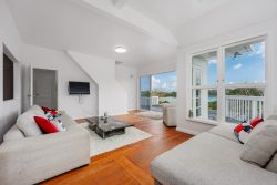 1121 Whakapirau Road, Whakapirau, Kaipara, Northland, 0583, New Zealand