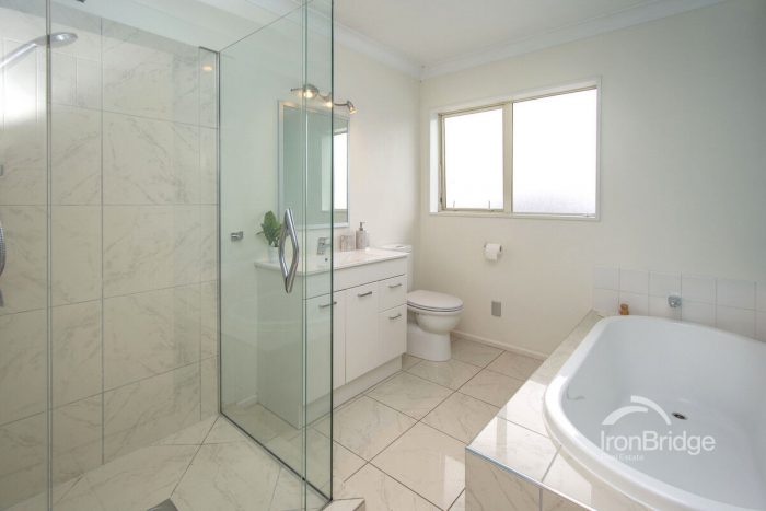 42 Kinsella Crescent, Aidanfield, Christchurch City, Canterbury, 8025, New Zealand