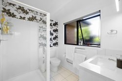 10A Long Place, Frankleigh Park, New Plymouth, Taranaki, 4310, New Zealand