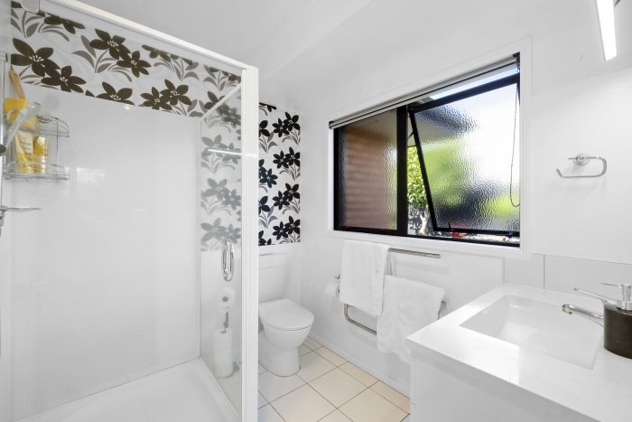 10A Long Place, Frankleigh Park, New Plymouth, Taranaki, 4310, New Zealand