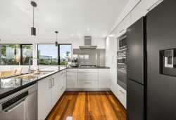 9A Scarboro Terrace, Murrays Bay, North Shore City, Auckland, 0630, New Zealand