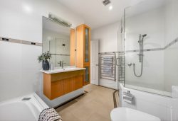 9A Scarboro Terrace, Murrays Bay, North Shore City, Auckland, 0630, New Zealand