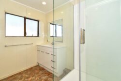 1/3A Youngs Road, Papakura, Auckland, 2110, New Zealand