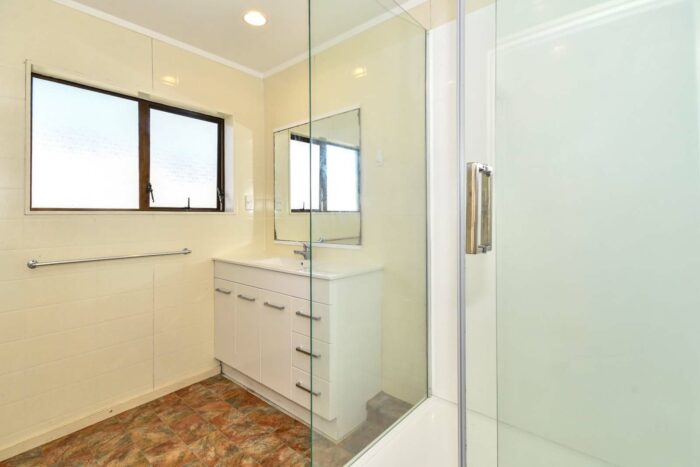 1/3A Youngs Road, Papakura, Auckland, 2110, New Zealand