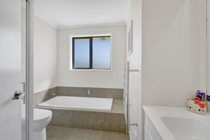 24 Bianca Crescent, Stratford, Taranaki, 4332, New Zealand