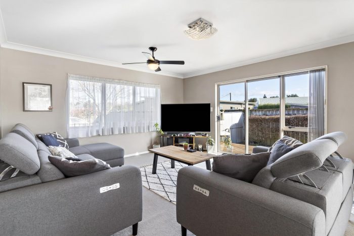 24 Charles Street, Carterton, Wellington, 5713, New Zealand