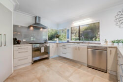 19 Kahurangi Place, Snells Beach, Rodney, Auckland, 0920, New Zealand