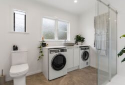 47 Kiwi Road, Point Chevalier, Auckland, 1022, New Zealand