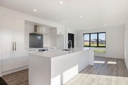 43 Greig Crescent, Amberley, Hurunui, Canterbury, 7481, New Zealand