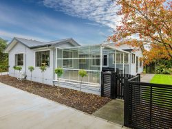 87 Timaru Road, Waimate, Canterbury, 7924, New Zealand