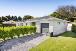 7 Adrian Street, Stratford, Taranaki, 4679, New Zealand