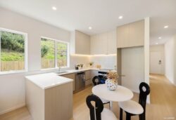 42 Ara Taha Crescent, Orewa, Rodney, Auckland, 0931, New Zealand