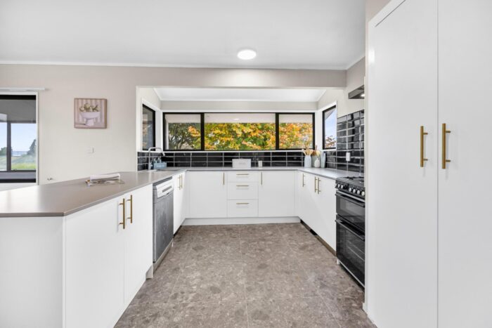 2 Bronte Place, Owhata, Rotorua, Bay Of Plenty, 3010, New Zealand