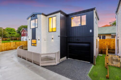 32C-32D Grande Vue Road, Hill Park, Manukau City, Auckland, 2102, New Zealand