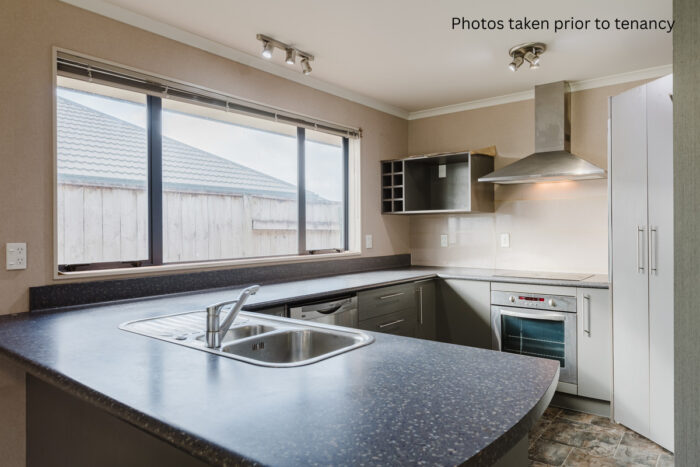 17 Brooklyn Heights Drive, Kelvin Grove, Palmerston North, Manawatu / Whanganui, 4414, New Zealand