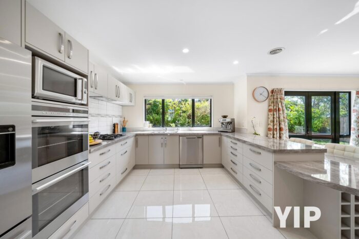 6 Derry Hill, Churton Park, Wellington, 6037, New Zealand