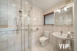 6 Derry Hill, Churton Park, Wellington, 6037, New Zealand