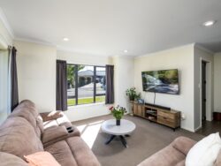 17 Eric Batchelor Place, Waimate, Canterbury, 7924, New Zealand