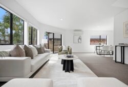 5/37 Fields Parade, Oteha, North Shore City, Auckland, 0632, New Zealand