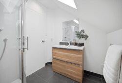 5/37 Fields Parade, Oteha, North Shore City, Auckland, 0632, New Zealand