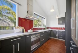 15 Nor East Drive, Northcross, North Shore City, Auckland, 0632, New Zealand