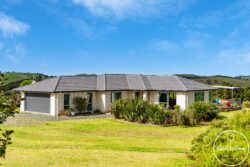 297 Heatley Road, Whakapirau, Kaipara, Northland, 0583, New Zealand